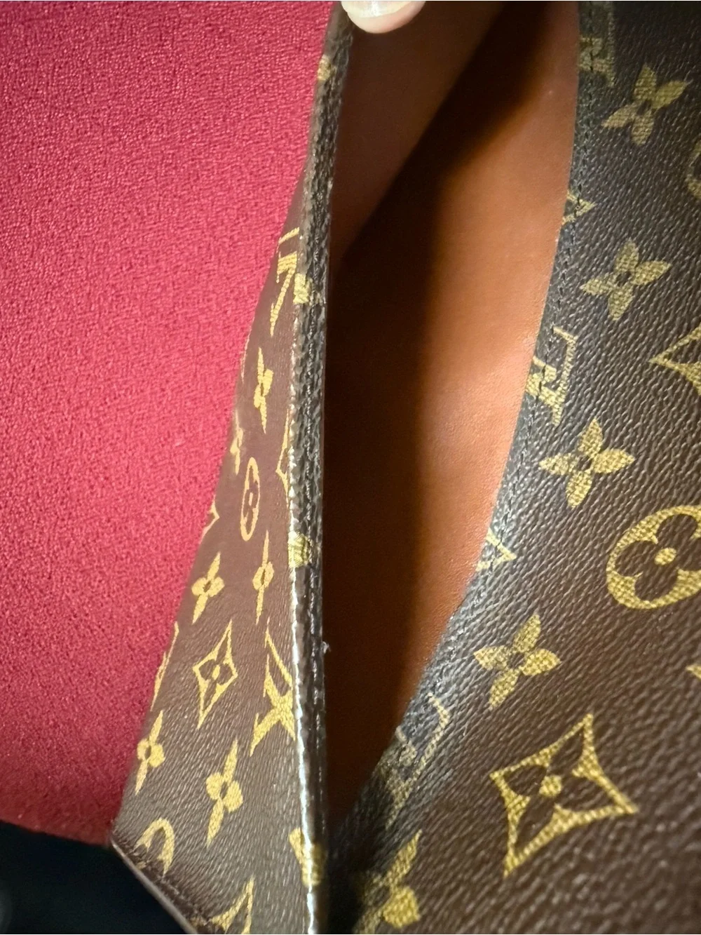 Louis Vuitton Authenticated 1997 Pochette Orsay
